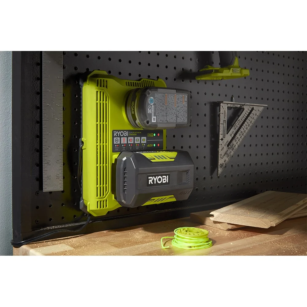 18V ONE+ / 40V Dual Platform Charger - Image 3