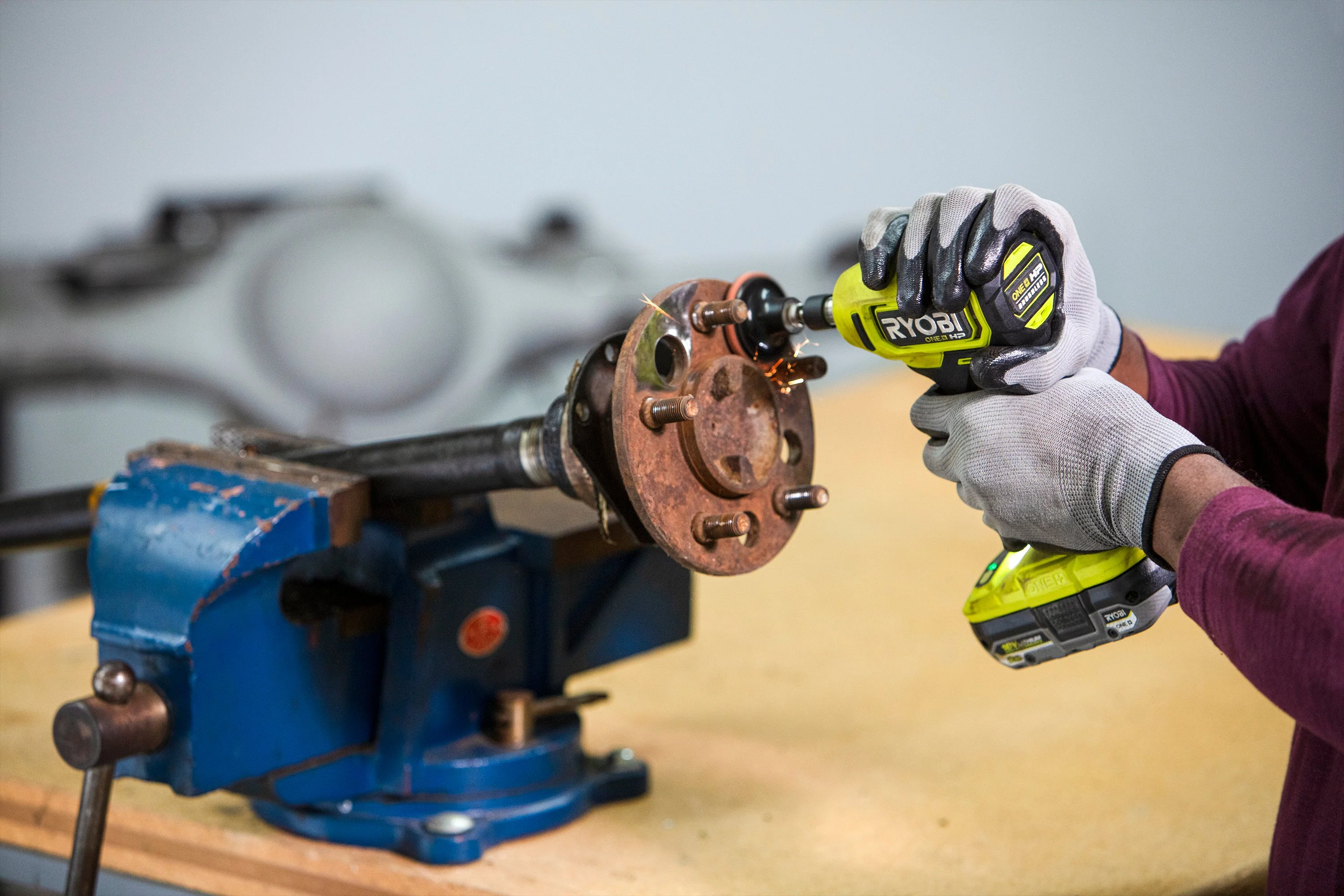 18V ONE+ HP Compact Brushless 1/4" Right Angle Die Grinder - Image 6