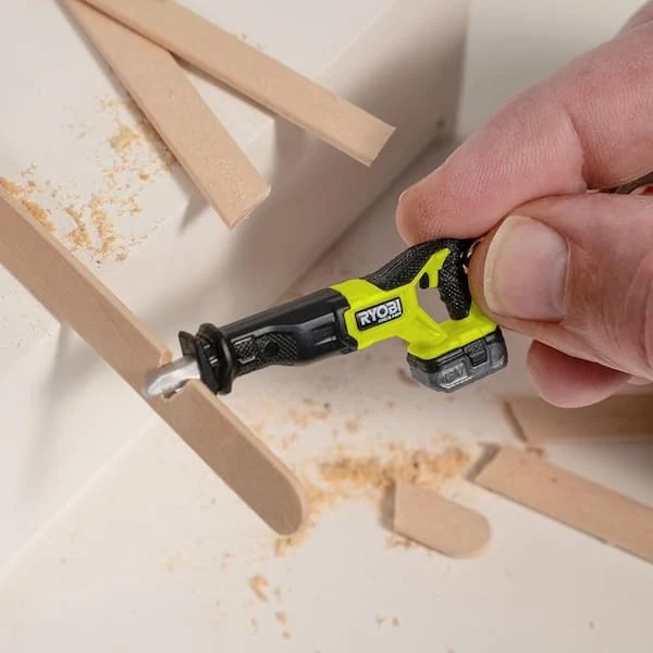 RYOBI 5PC KEYCHAIN SET - Image 3