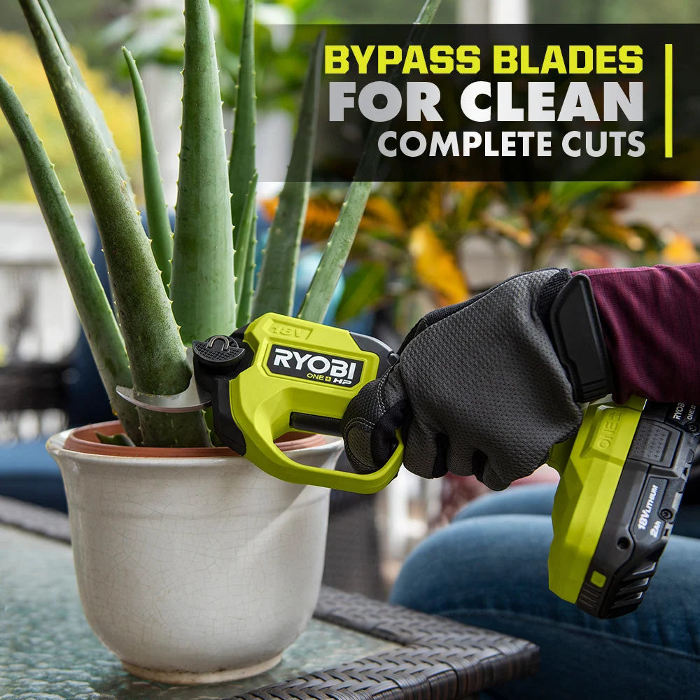 18V ONE+ HP Brushless Pruning Shear Kit - Image 6